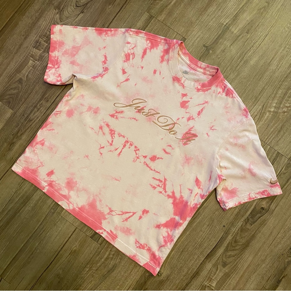 💞NEW💞 CUSTOM NIKE TIE DYE WMNS BOXY TEE